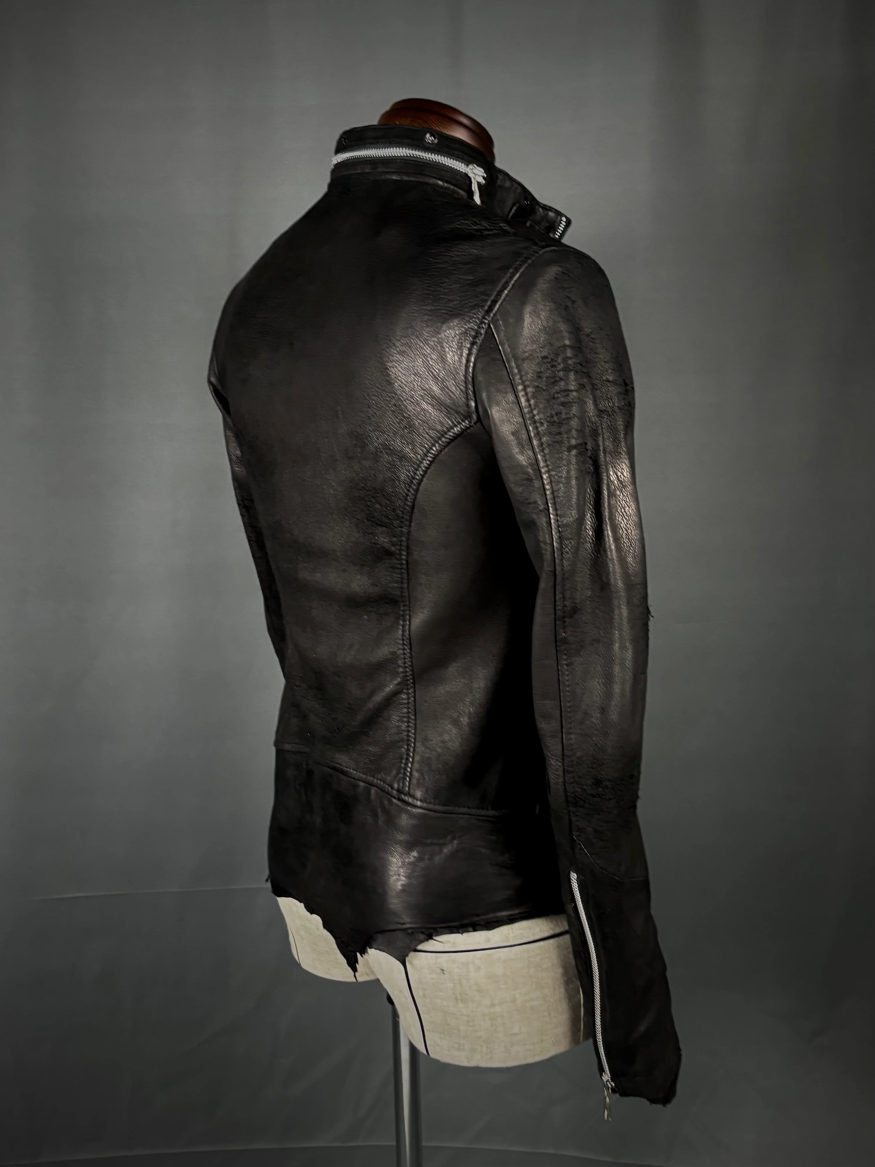 Cross Zip Black - Image 4