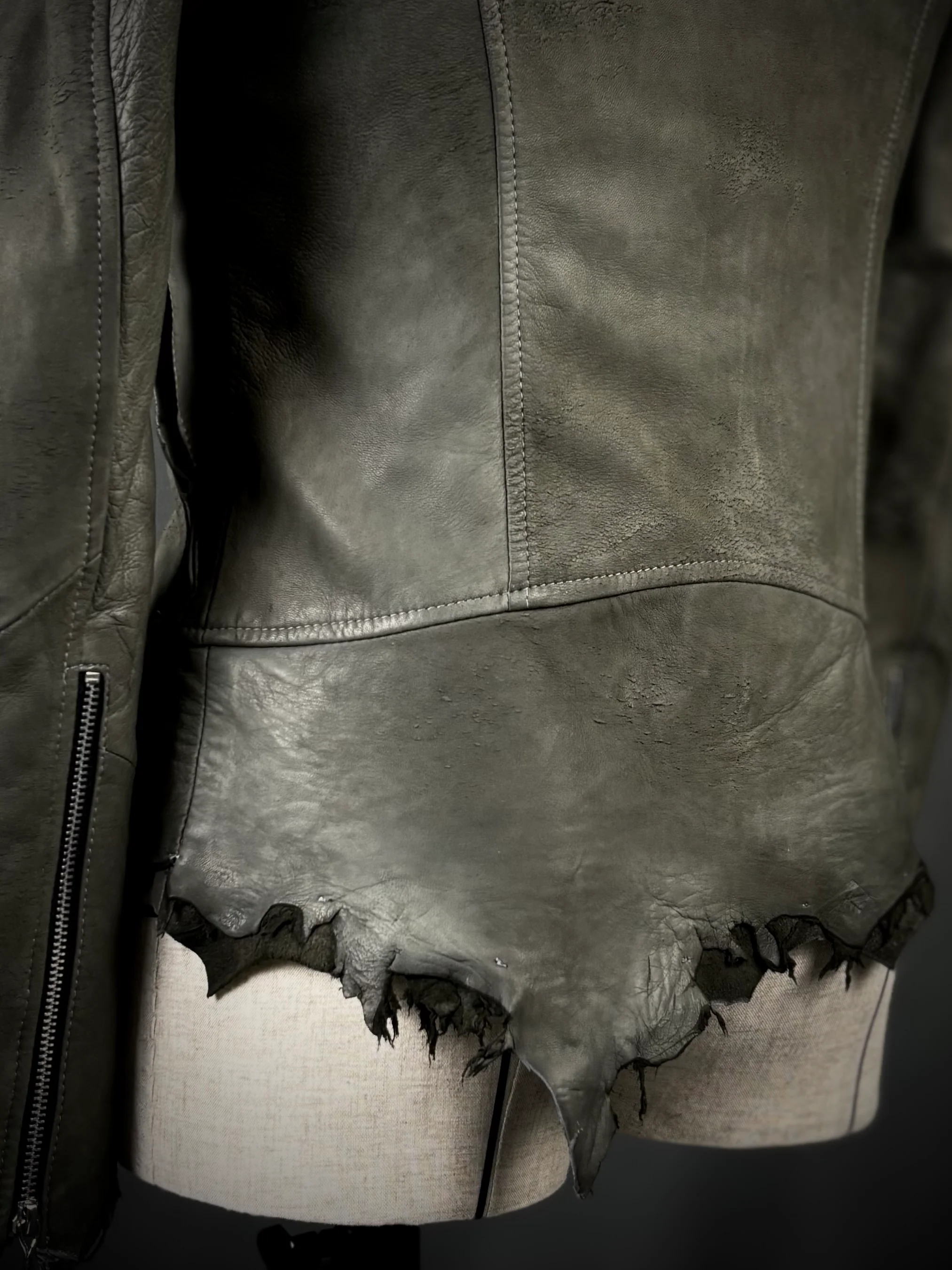 Cross Zip Grey - Image 4