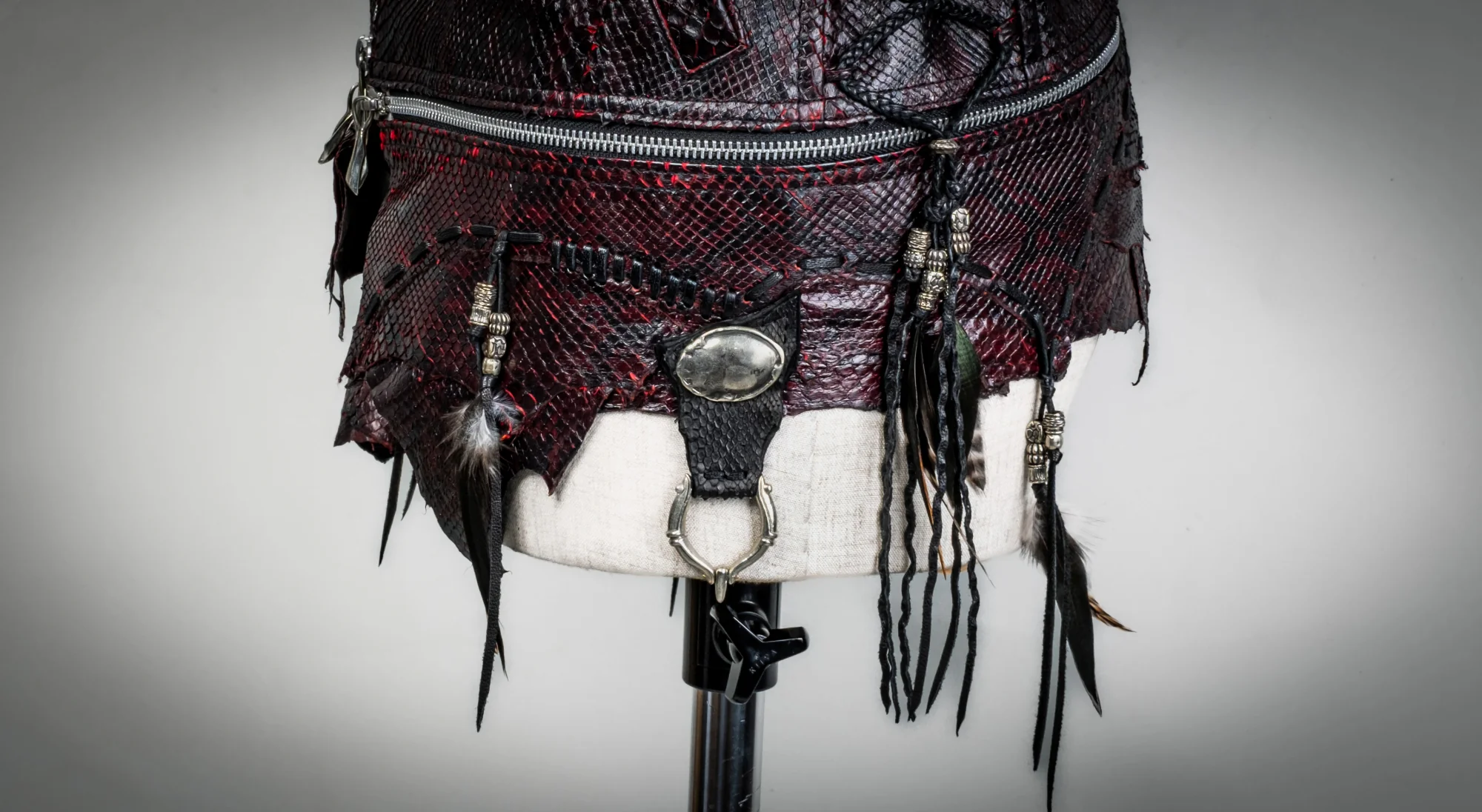 Cross Zip Garnet Scale - Image 11