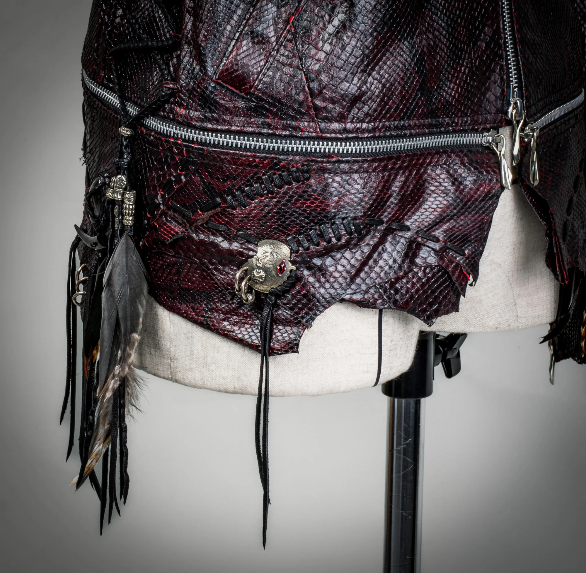 Cross Zip Garnet Scale - Image 9