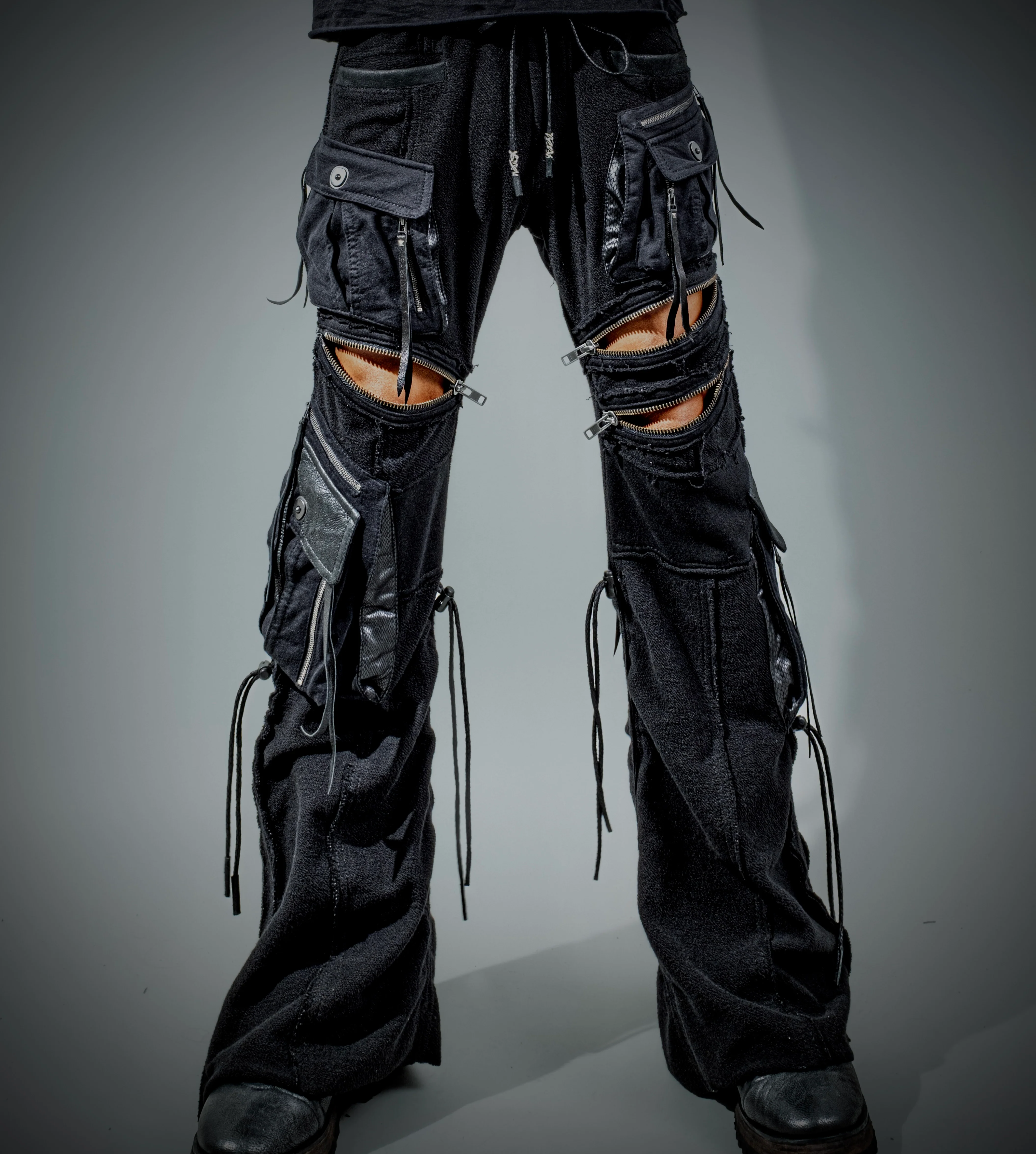 F. Cargo 4 Black - Image 3