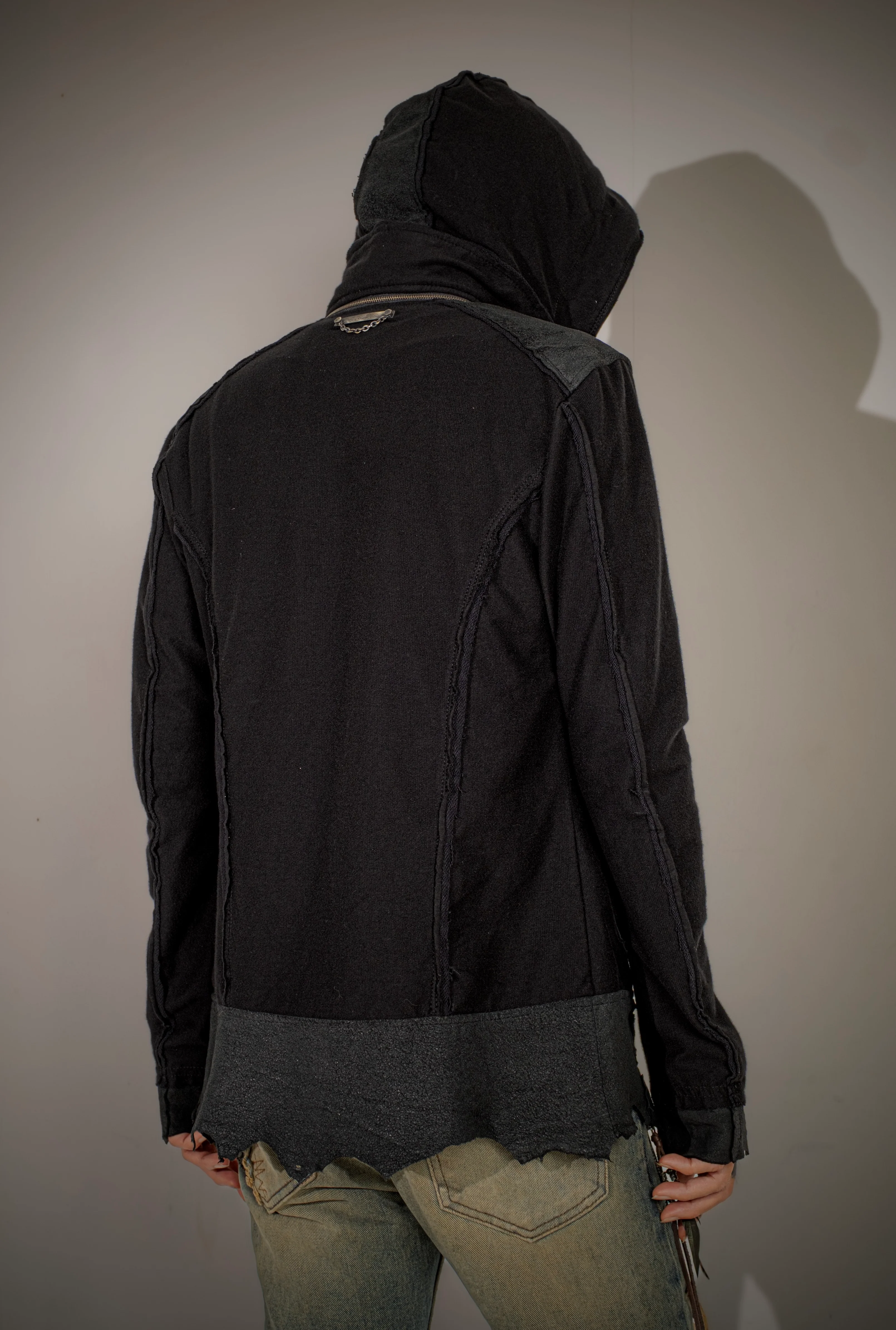 L. Breaker Hoodie Black - Image 5