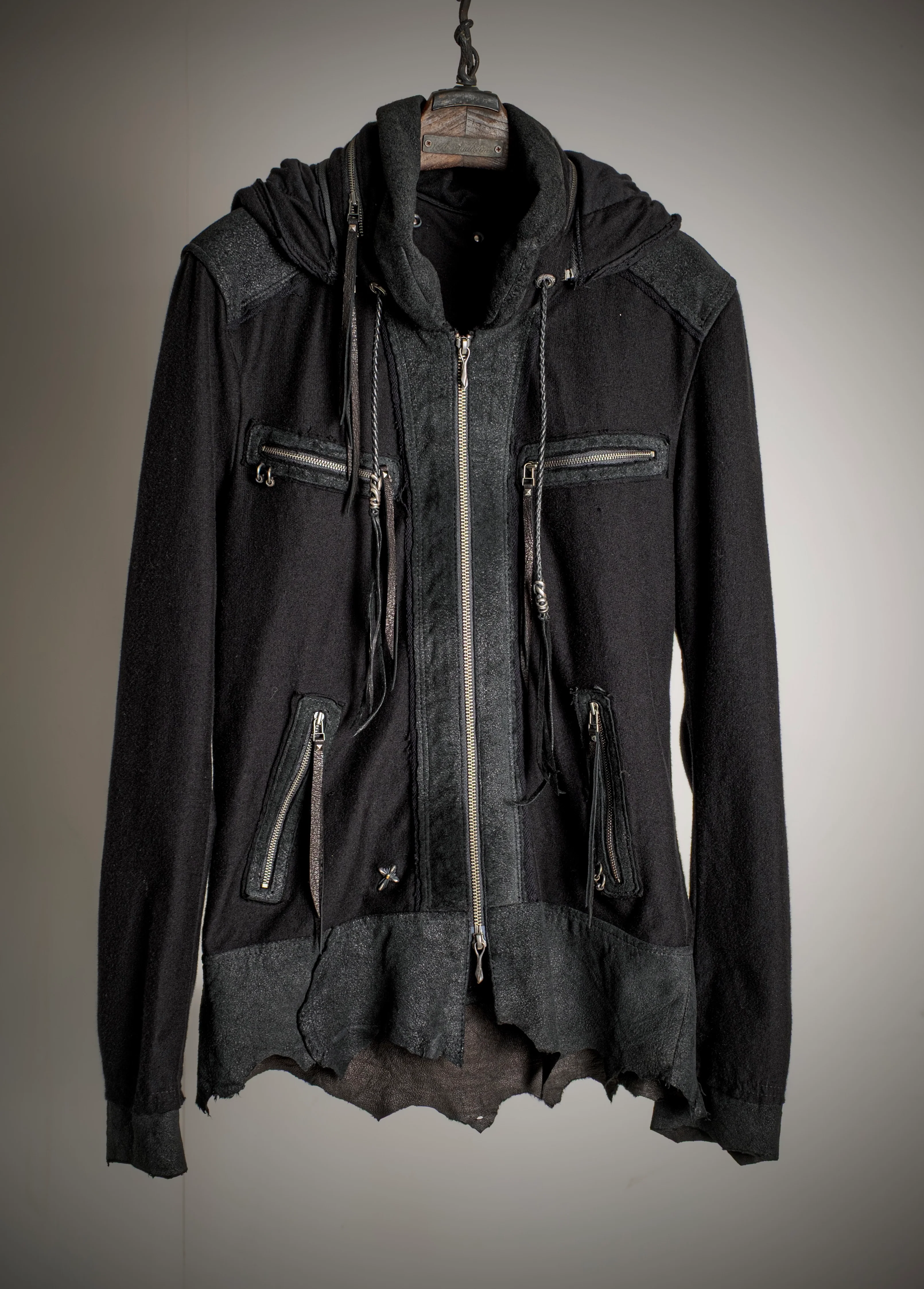 L. Breaker Hoodie Black - Image 6
