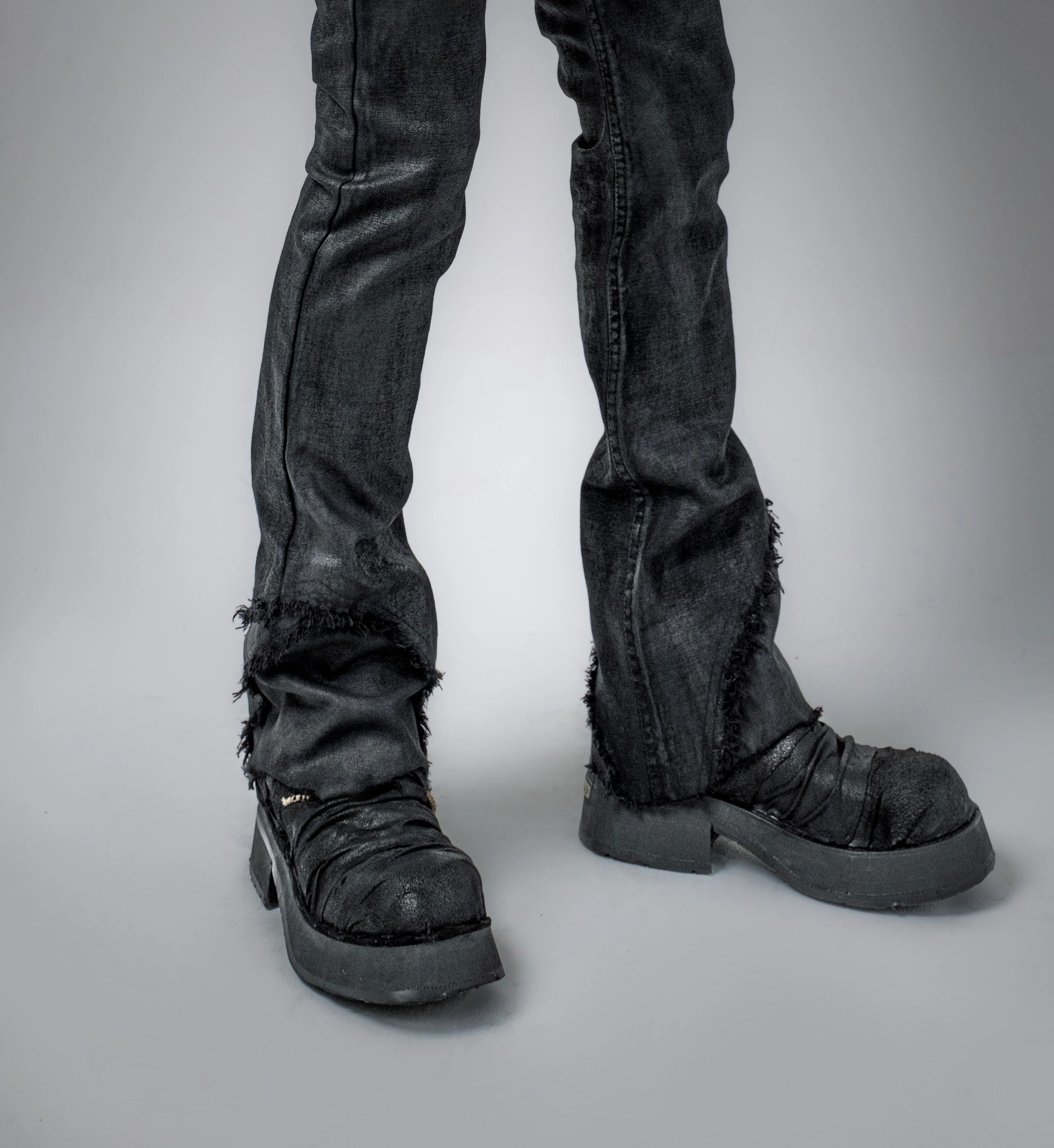 Outrider Carbon Pants 01 - Image 4