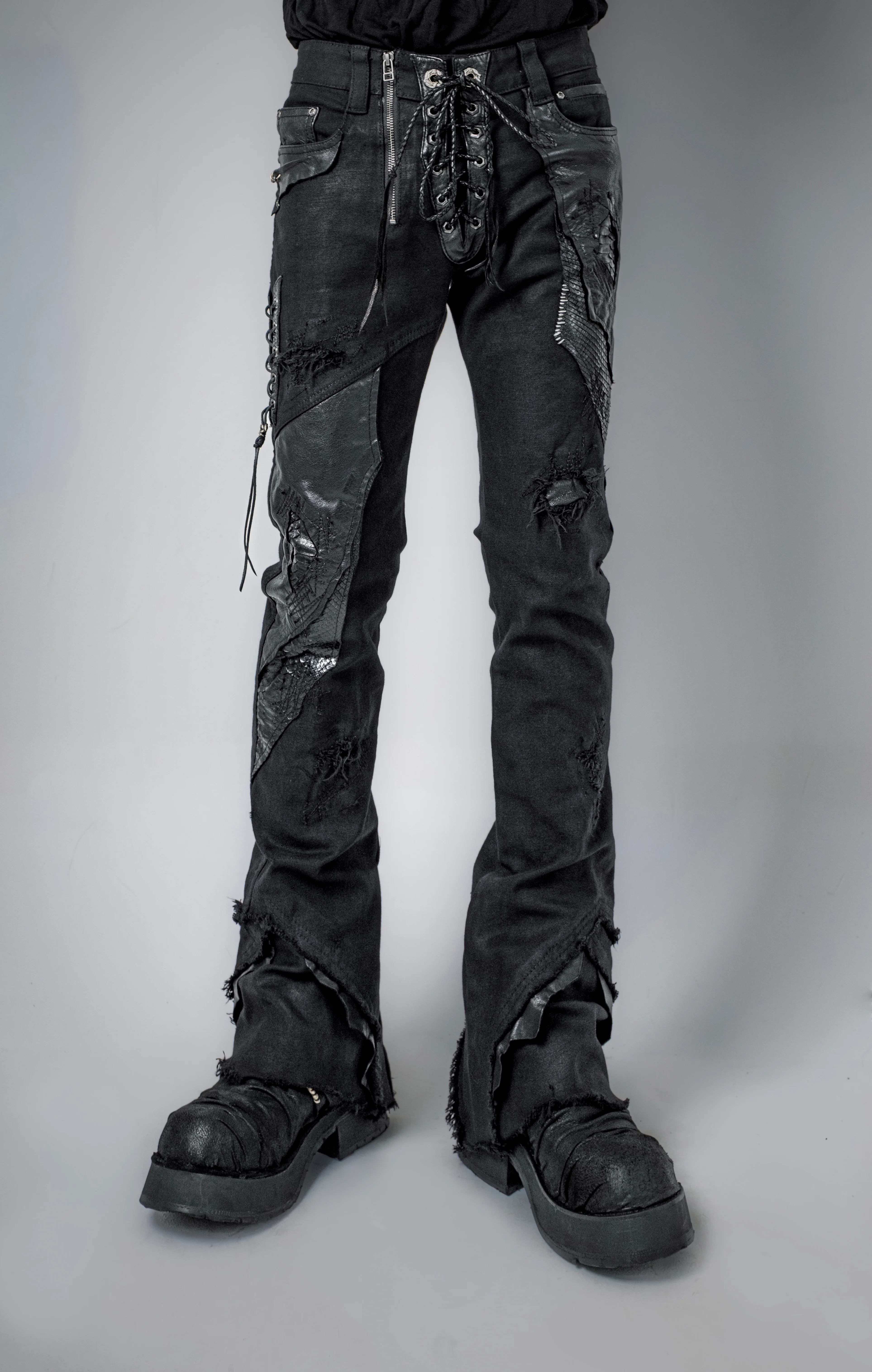 Outrider Lace Pants 02