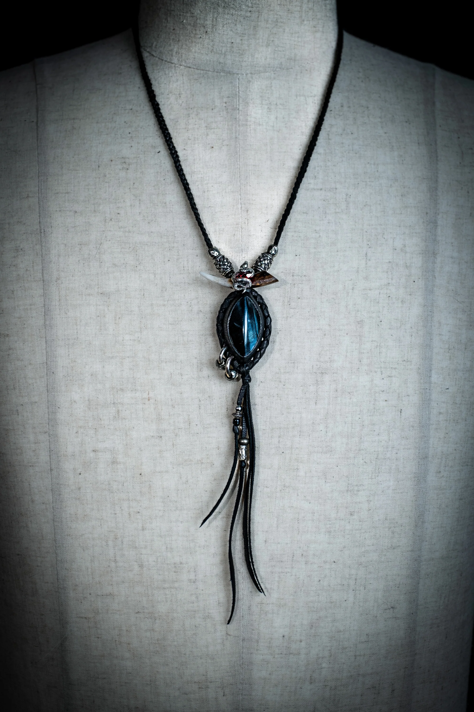 Real de Catorce: Black Tiger Eye - Image 5
